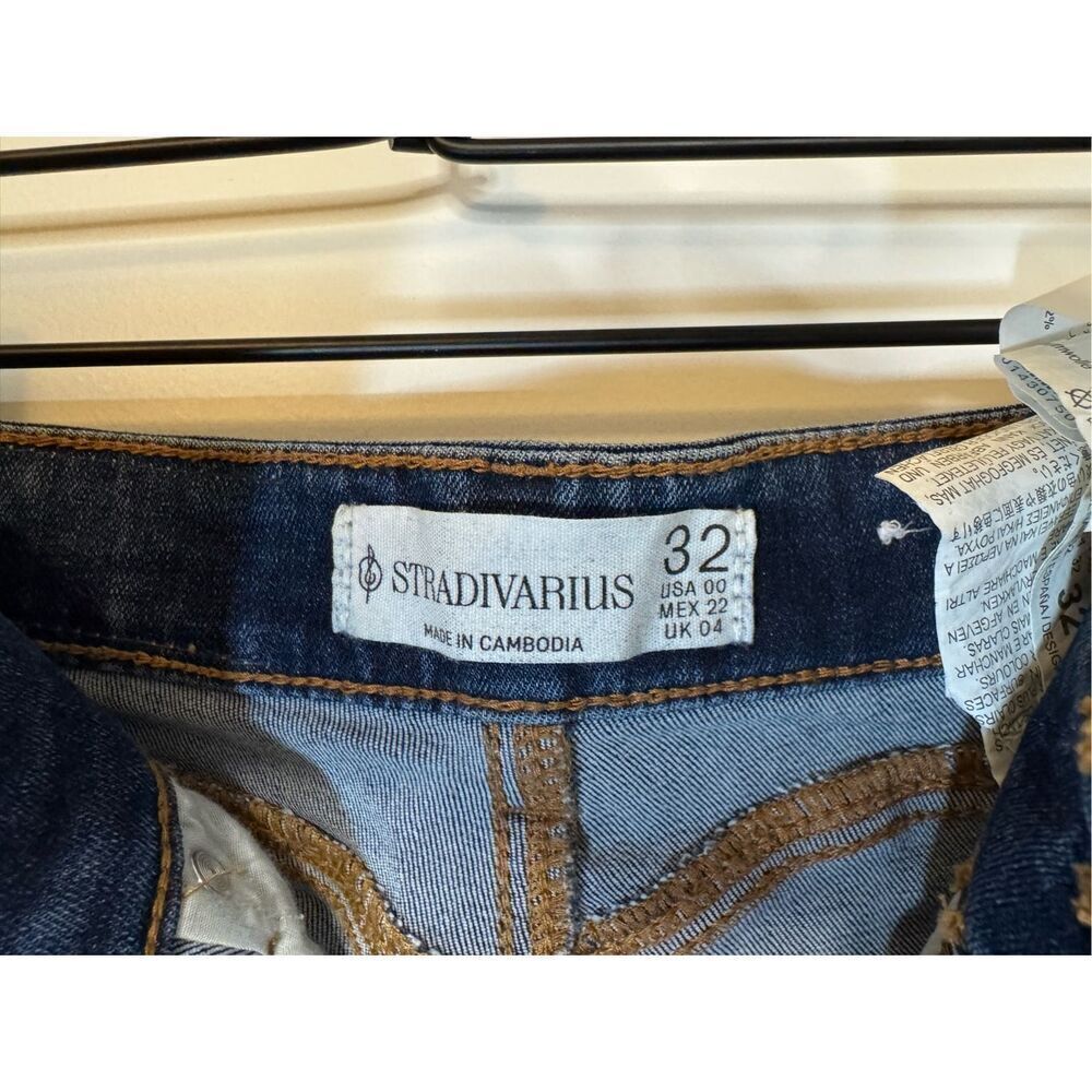 Jeans‎ - Picture 6 of 15